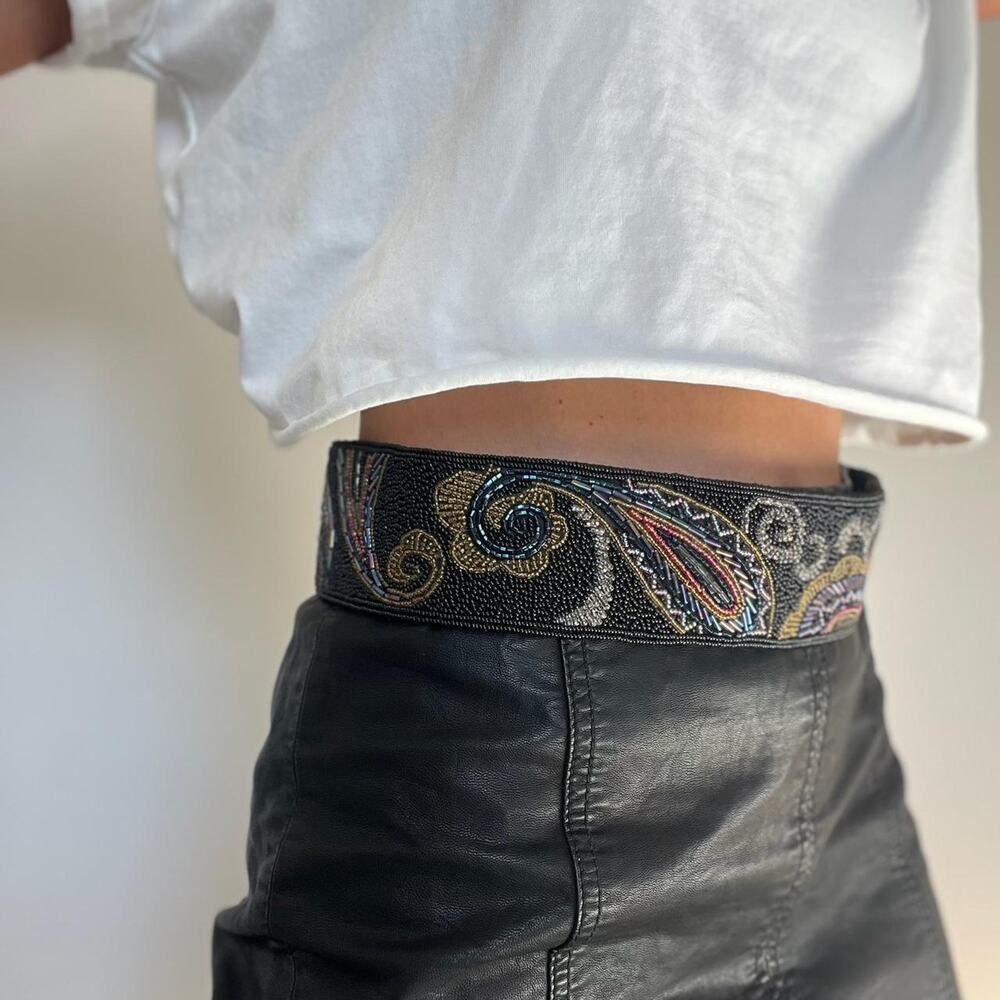 La Regale Women's Medium Belt Black Multicolor Beaded Vintage